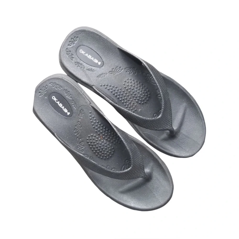 Women’s Okabashi Black Sandals - Medium